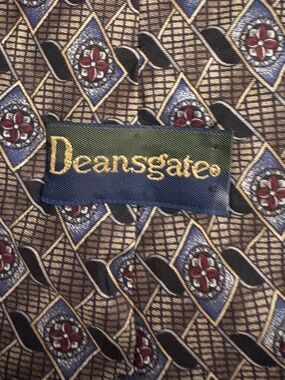 Vintage Deansgate Silk Geometric Necktie 4" Width Retro Pattern